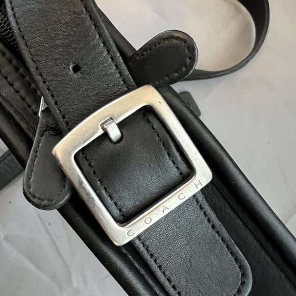 Vintage Coach Camera Crossbody Leather Bag, 9817, Made in USA (1999) - Picture 7 of 11